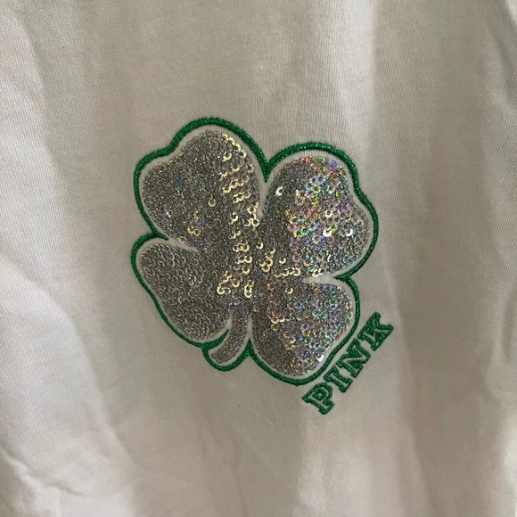 Women’s Victoria’s Secret PINK “KISS Me- I’m Irish-ish” Shamrock t-shirt Medium - Picture 3 of 5